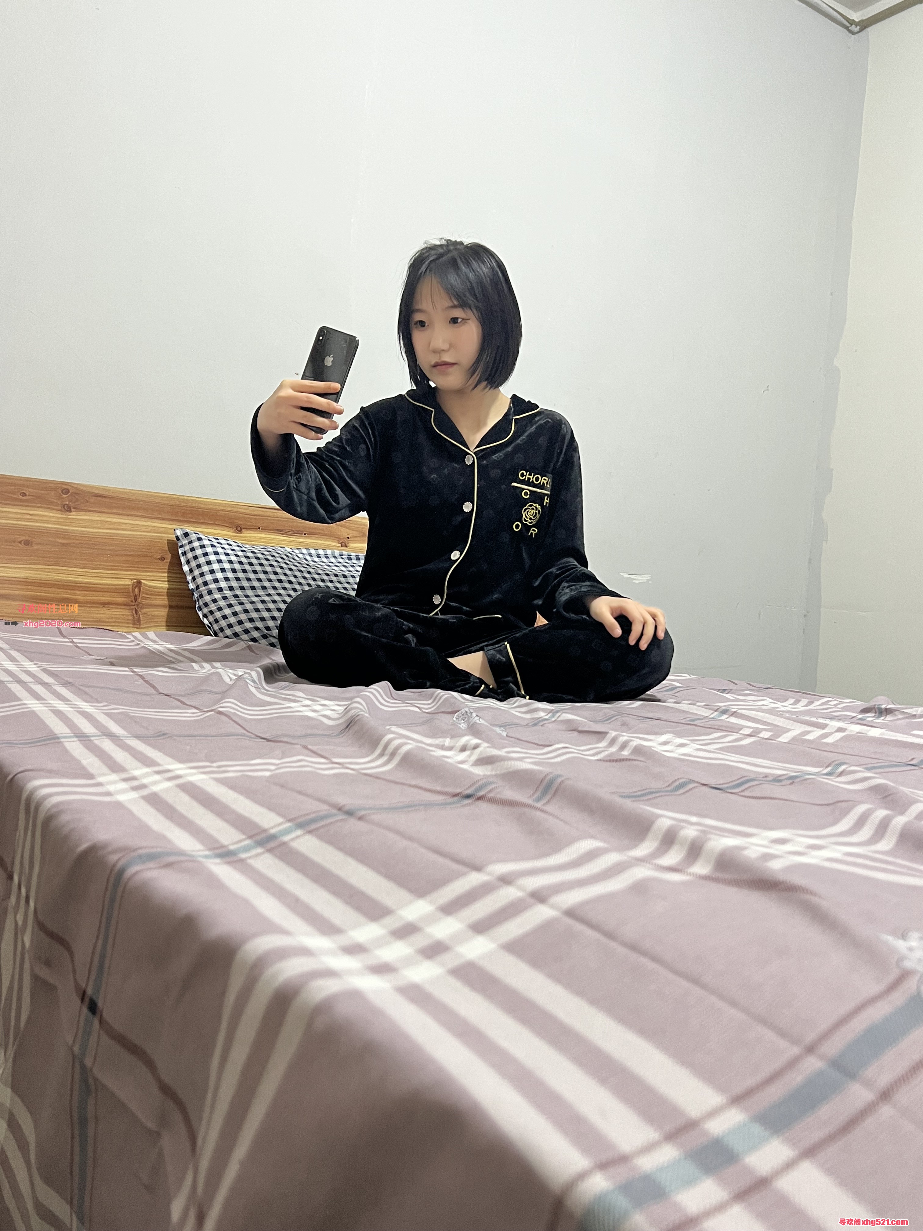 224558by0vgjj8ca0s8vyc.jpg