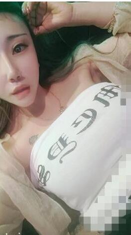 044456h22zi8882vdr8lvd.jpg