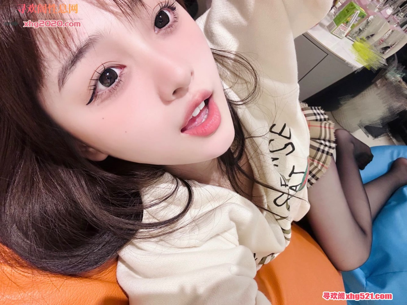 141506b0eee90gme9o89e0.jpg