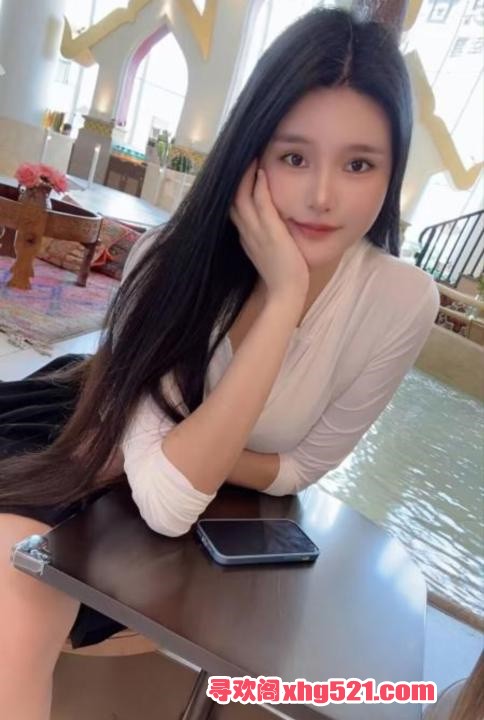 e6672d52-677e-4c22-ae52-7655f677c4b8.jpg