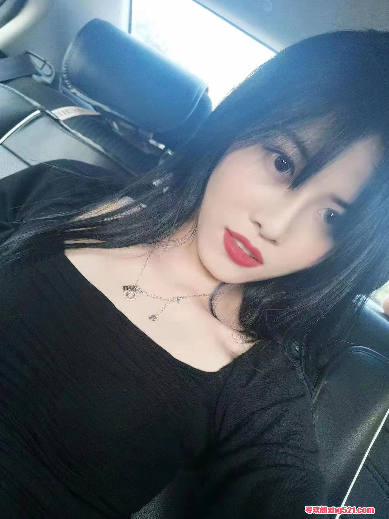 205433t0e55hbin0twt59c.jpg