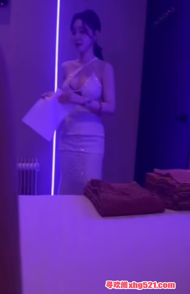 211740p4r0radotn2pcd0z.jpg