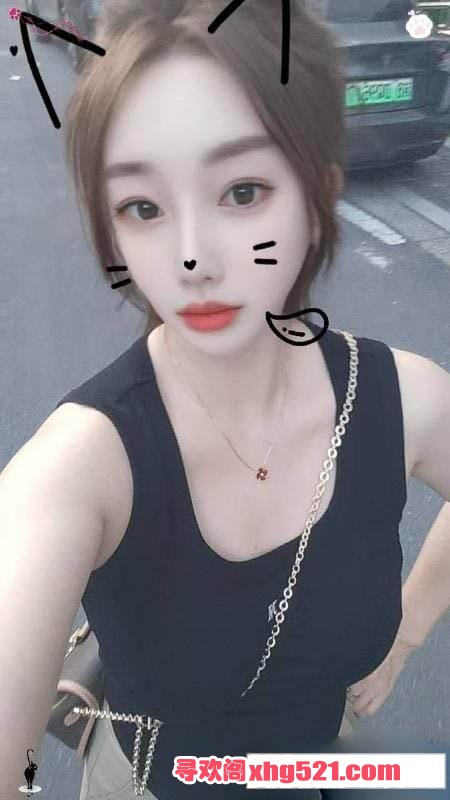 215119ia48xmo2ig5necxm.jpg